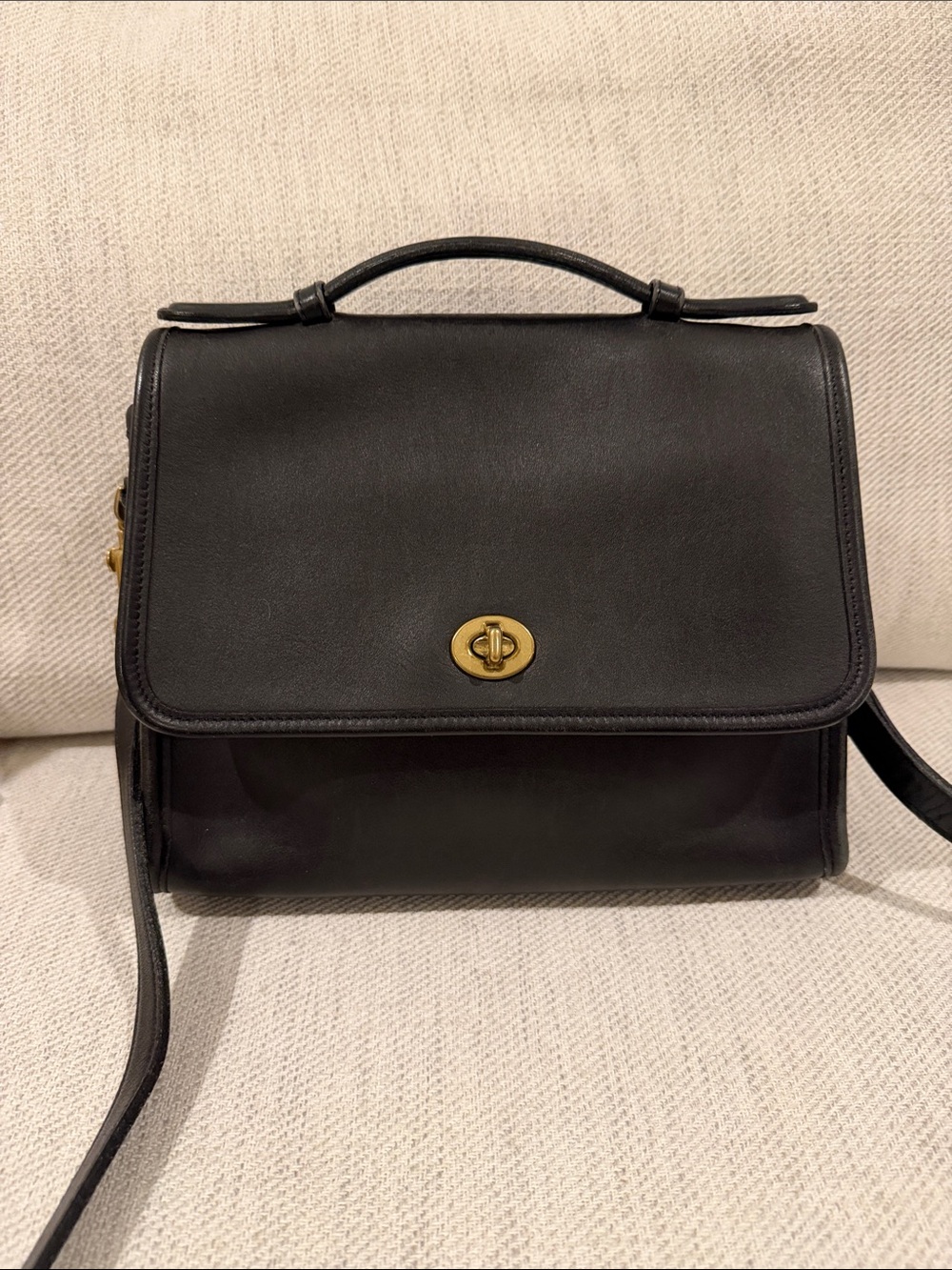 Vintage Coach Court Leather bag